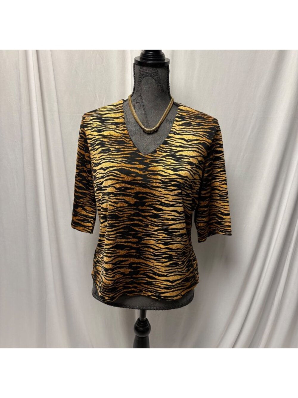 Christie & Jill Womens Large Tiger Print Top Brown Black Stretch V Neck Animal